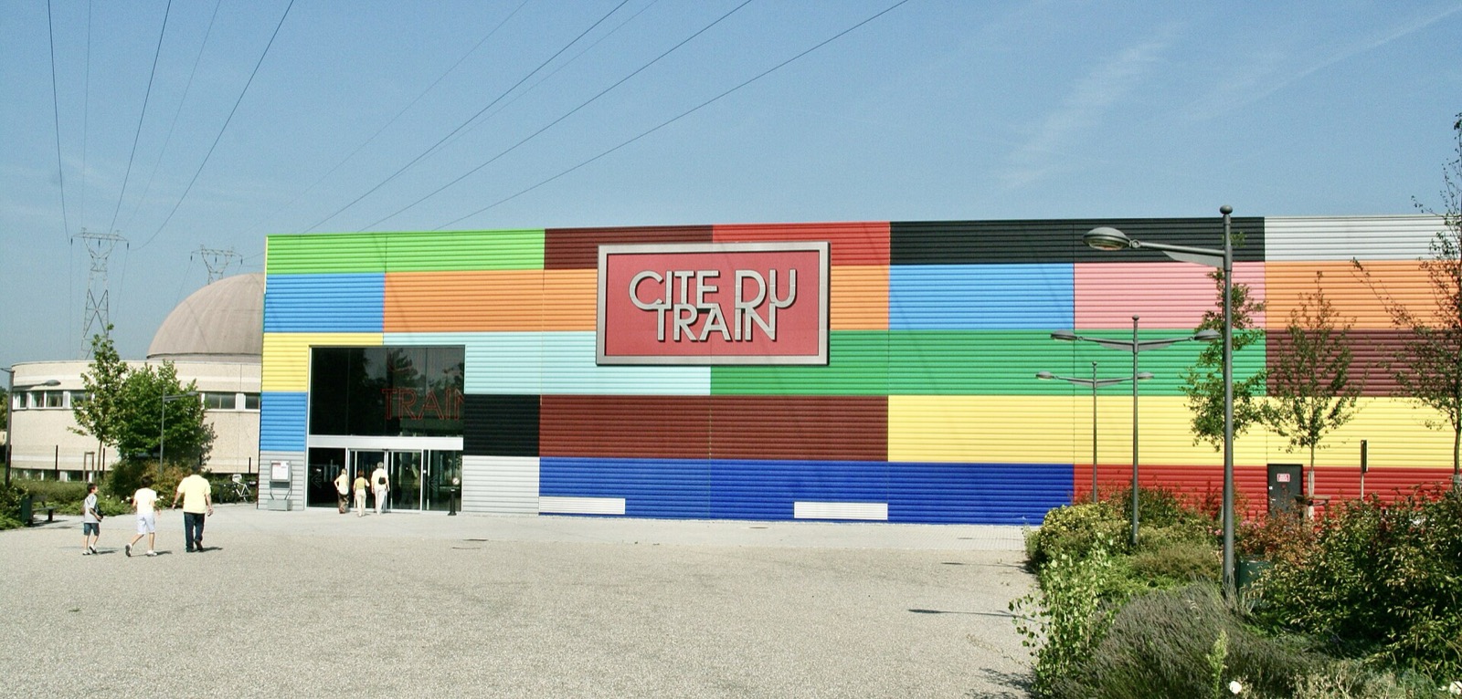 Entrée colorée de la Cité du Train à Mulhouse